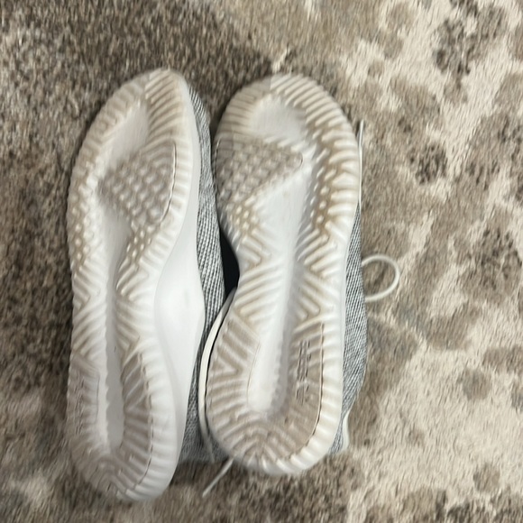 Adidas white/ grey sneakers - Picture 6 of 6